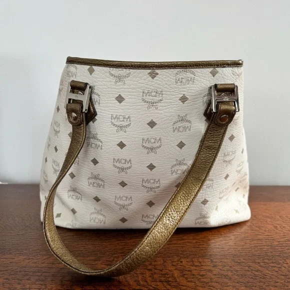 MCM Princess Lion Shopper Tote Ivory and Metallic with COA - Picture 4 of 16